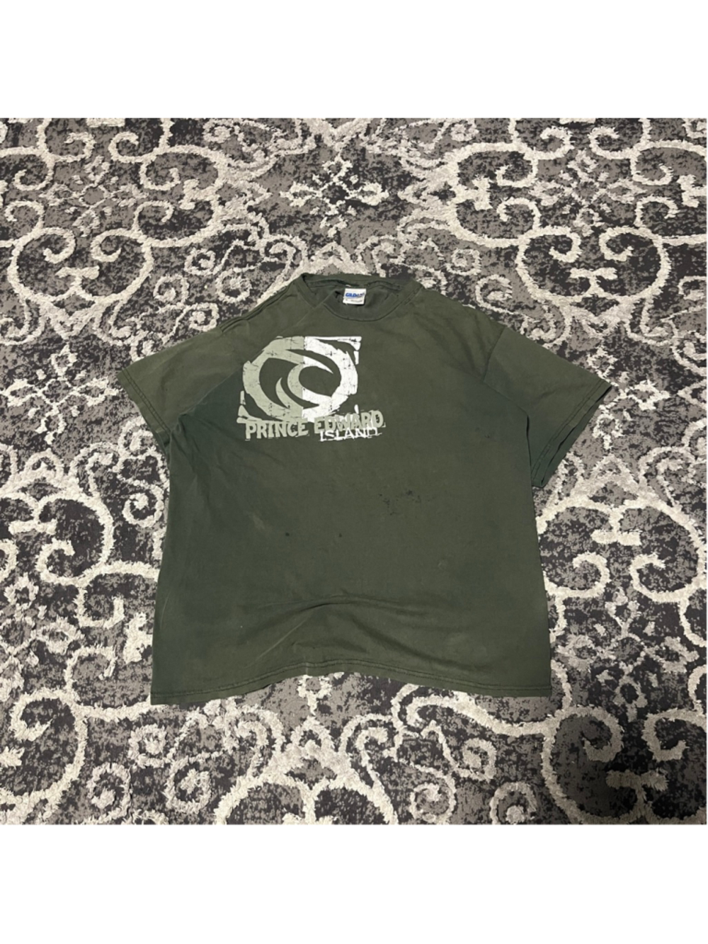 Men's Gildan Prince Edward Island Green White Short Sleeve Tee M